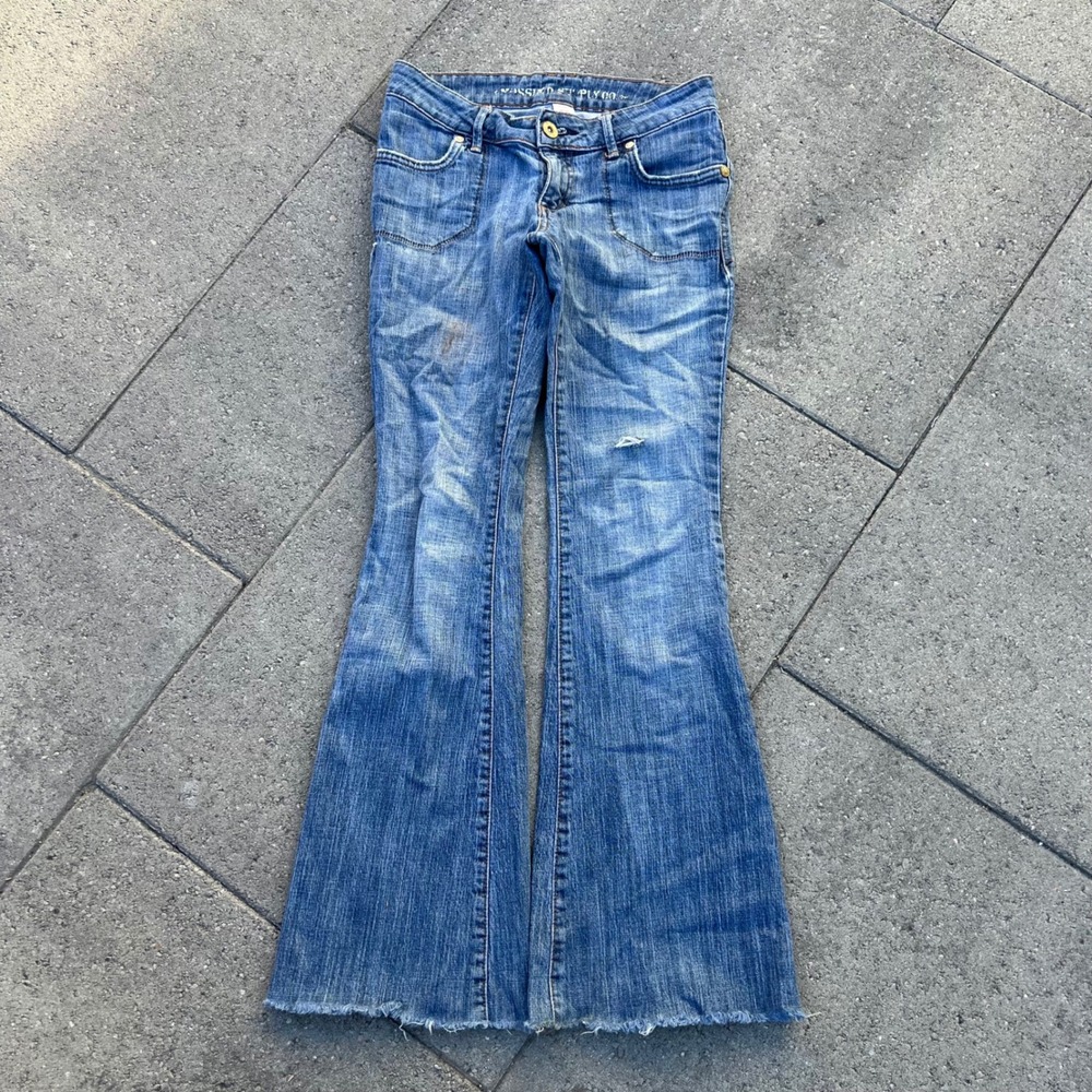 Mossimo Supply Co Womens Low Rise Flare Jeans Union Jack Pocket Y2K Wash 3
